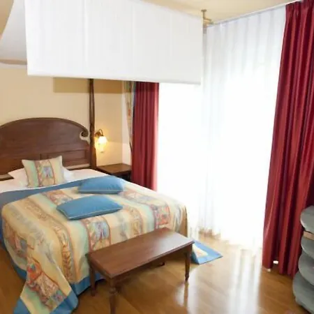 Hotel Henry 4*