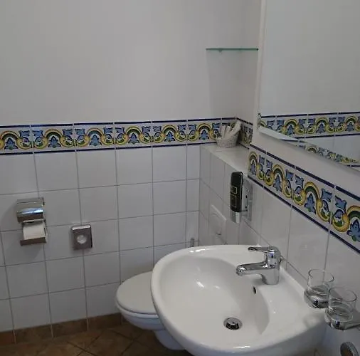 Henry מלון ארדינג